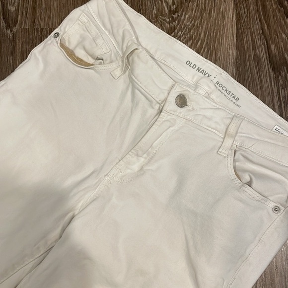 Old Navy Jeans - Picture 3 of 5